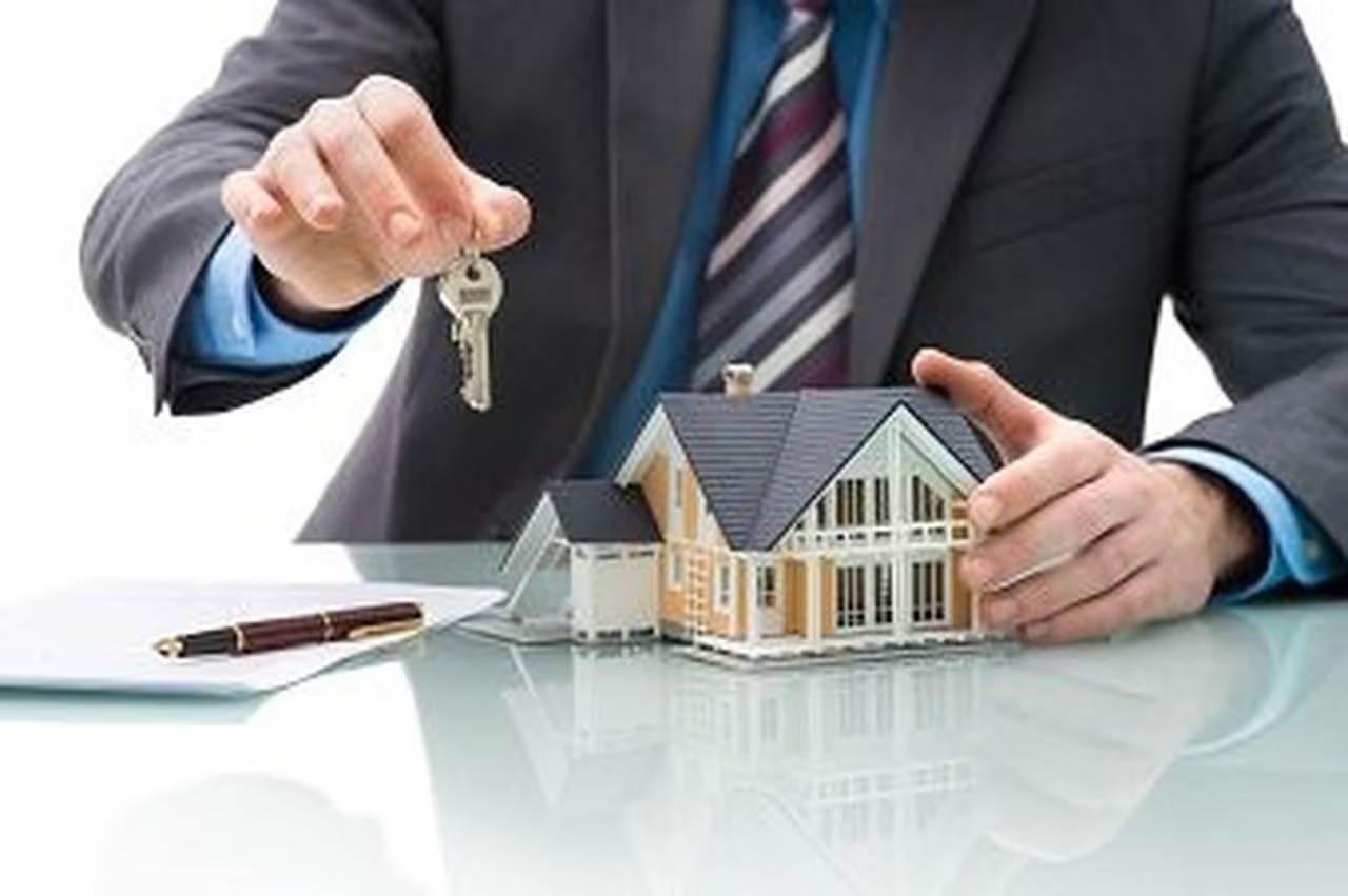 Behind the Scenes: Understanding the Services Offered by Mortgage Brokers